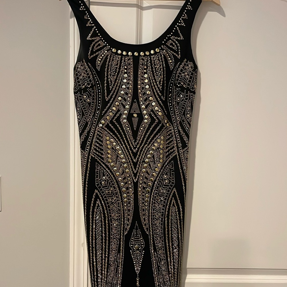 Alexia admor dress